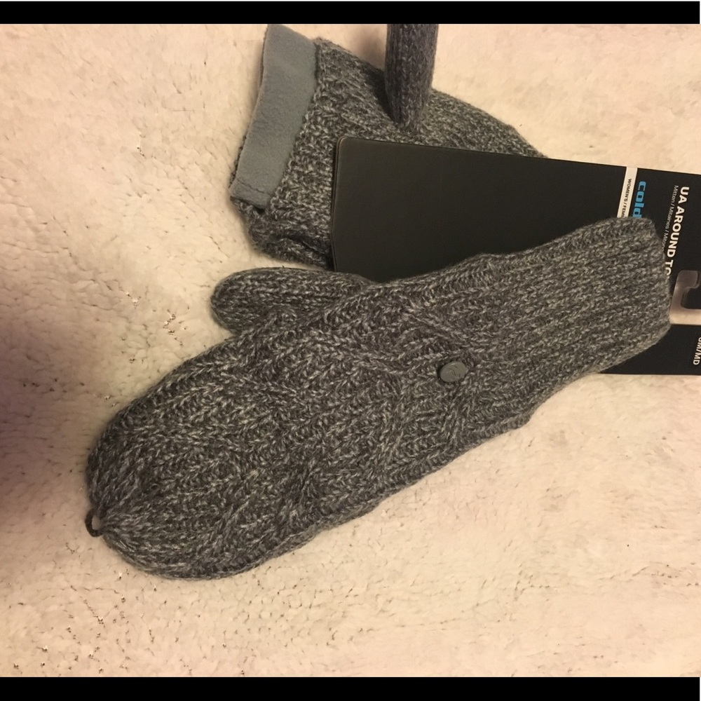 New with tags UA around town mittens